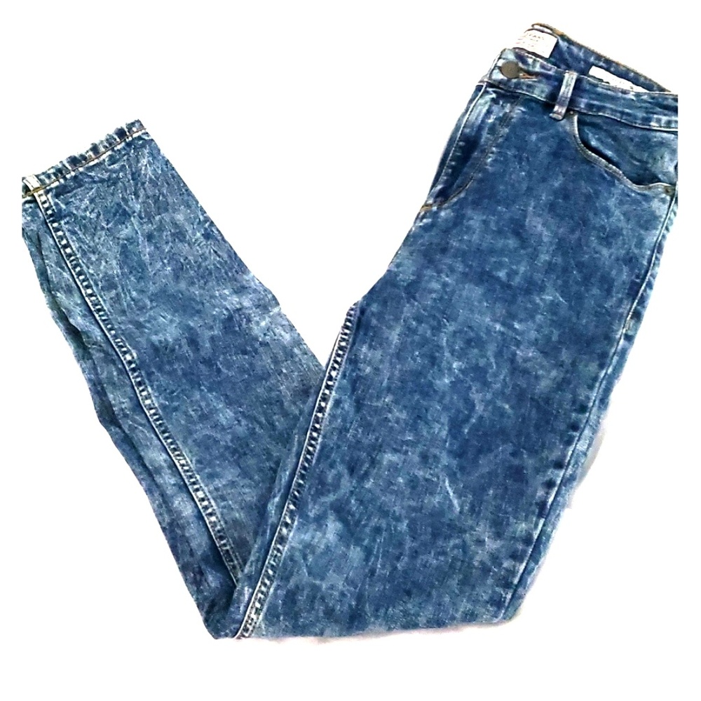 GUESS Original Design 1981 Skinny White Wash | 28